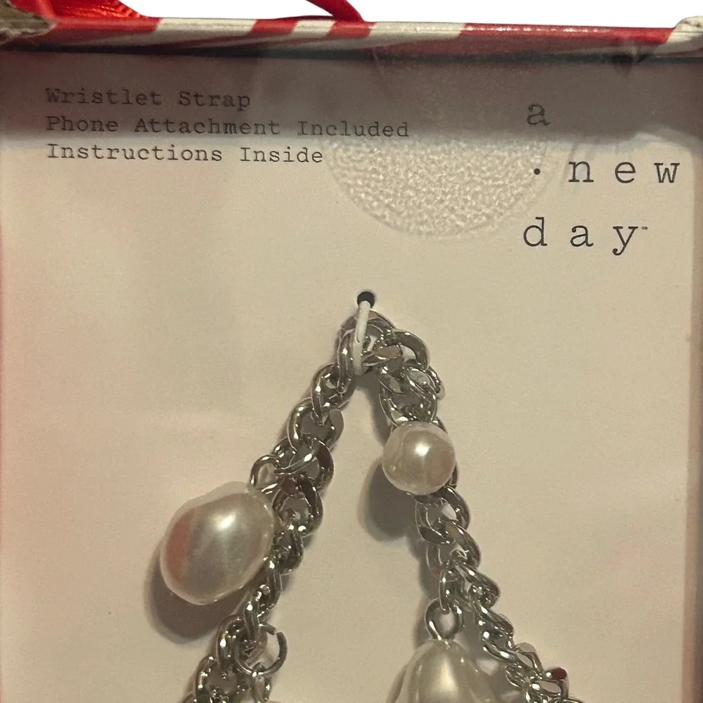 A New Day‎ Silver Tone Chain Faux Pearl Wristlet Strap Phone Attachment Included